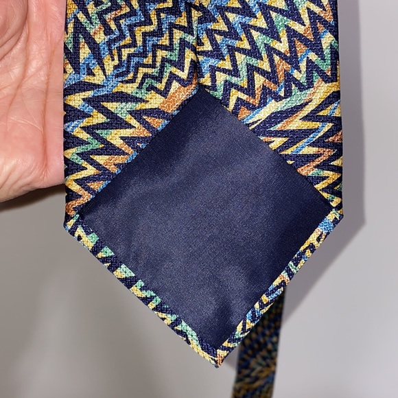 Missoni Cravatte 100% Silk Neck Tie Abstract Design - Picture 8 of 11